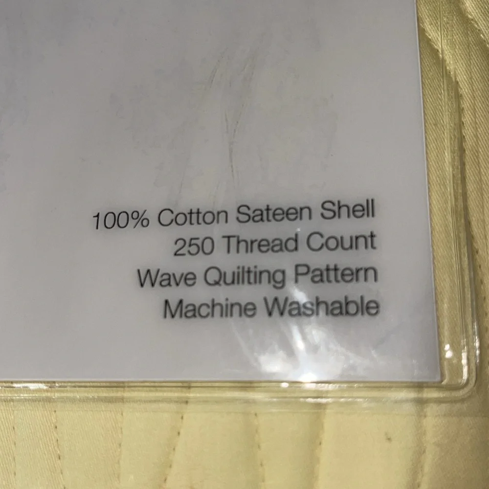 STYLE & CO. HOME WAVE KING QUILT NWT 
YELLOW 106x96 i - Picture 6 of 6